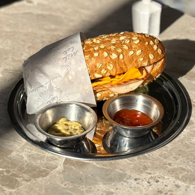 Gurme İsli Peynirli Hindi Füme Sandviç